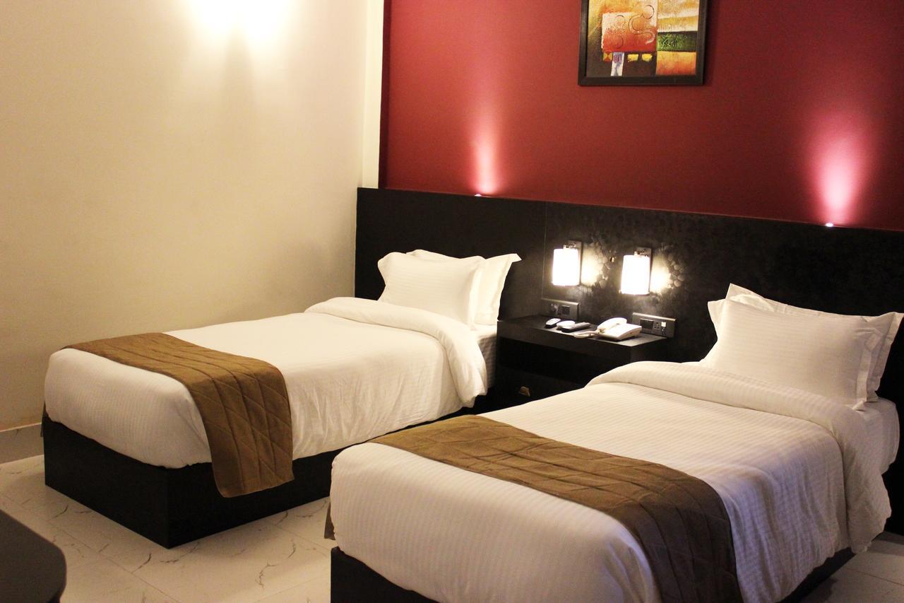 Hotel Grand Tizu Dimāpur Esterno foto