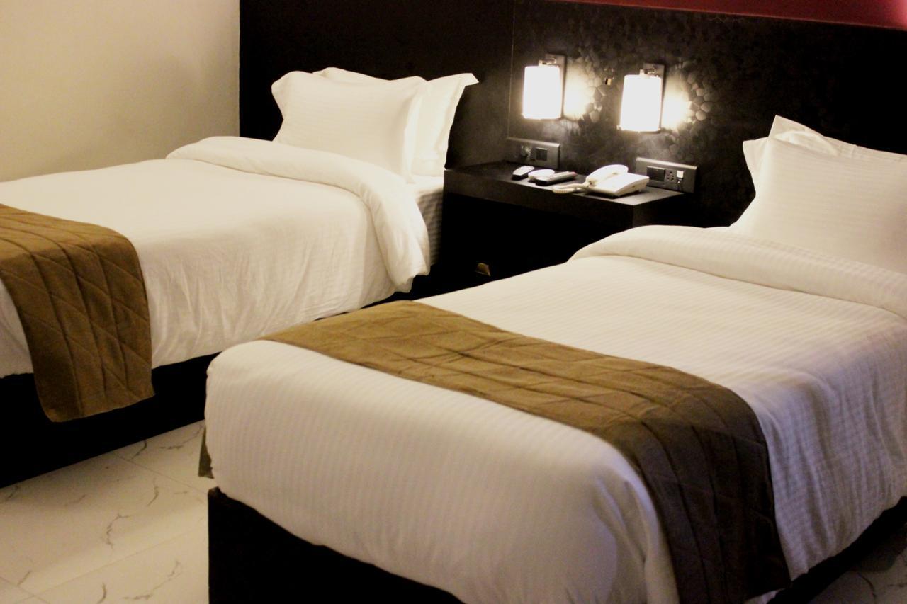 Hotel Grand Tizu Dimāpur Esterno foto