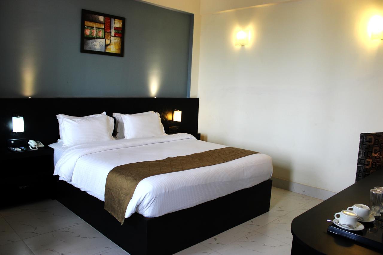 Hotel Grand Tizu Dimāpur Esterno foto